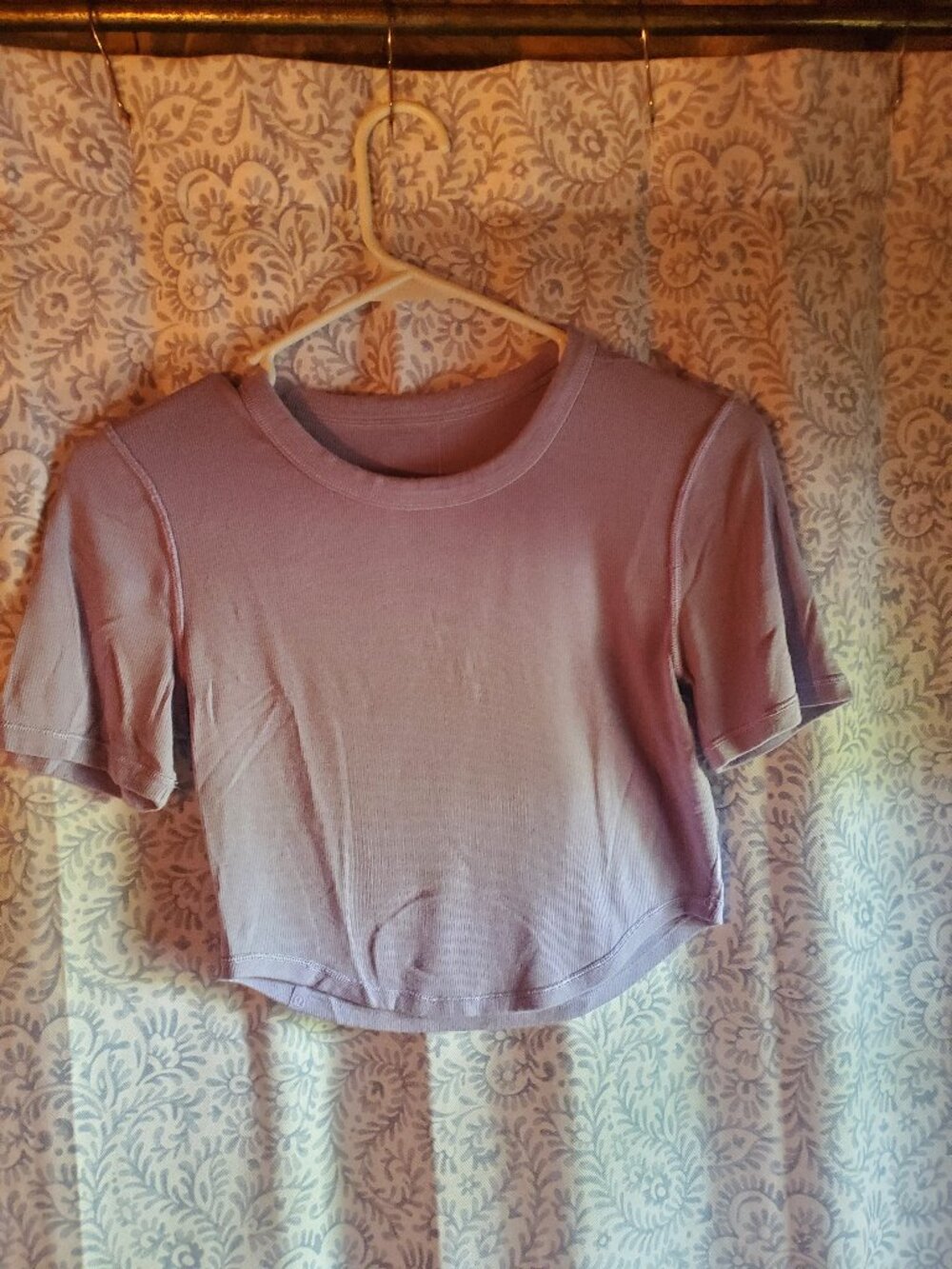 Lululemon Hold Tight Cropped Short-Sleeve T-Shirt - Lavender/Mauve